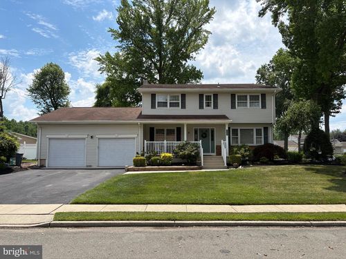 243 Trenton Ave, Hamilton, NJ, 08619-1938 | Card Image