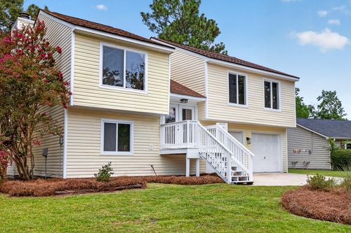 104 Foxfire Ct, Summerville, SC, 29486-1820 | Card Image