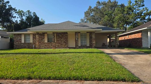 11555 E Black Oak Dr, Baton Rouge, LA, 70815-2328 | Card Image