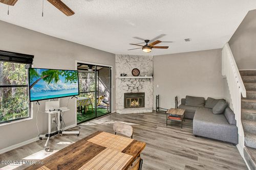 9-5568 La Moya Ave, Jacksonville, FL, 32210-5776 | Card Image