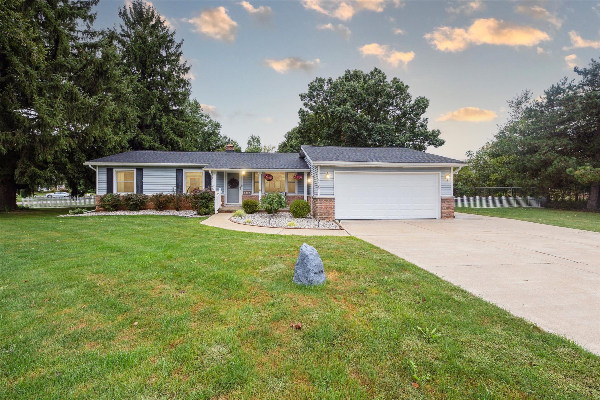 Lee Rd, Brighton, MI 48116