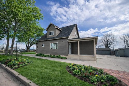 151 N Dodge Ave, Wichita, KS, 67203-6101 | Card Image