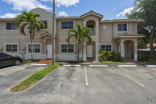 16613 Nw 71st Ave, Miami Lakes, FL, 33014-7104 | Card Image