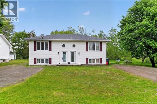 196 Acadie St, Bouctouche, NB, E4S2T5 | Card Image