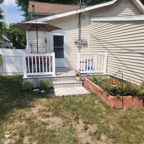 205 W Maple St, Shepherd, MI, 48883-5134 | Card Image