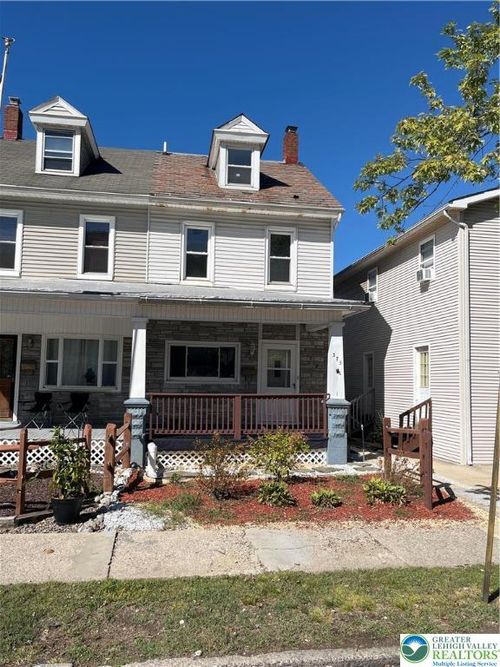 375 Lehigh Ave, Palmerton, PA, 18071-1809 | Card Image