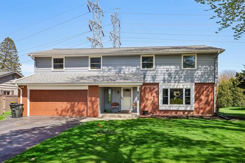 2750 N Park Dr, Wauwatosa, WI, 53222-4037 | Card Image