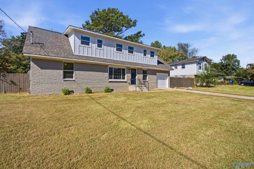 7804 Hilton Drive Sw, Huntsville, AL, 35802 | Card Image