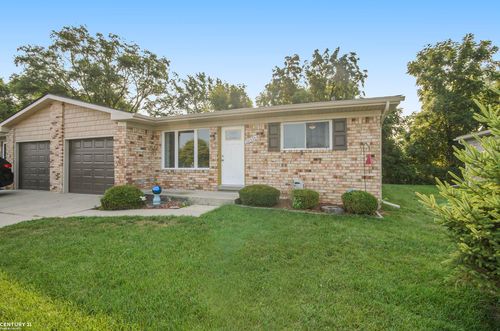 28535 Dino Cir, Chesterfield, MI, 48047-4819 | Card Image