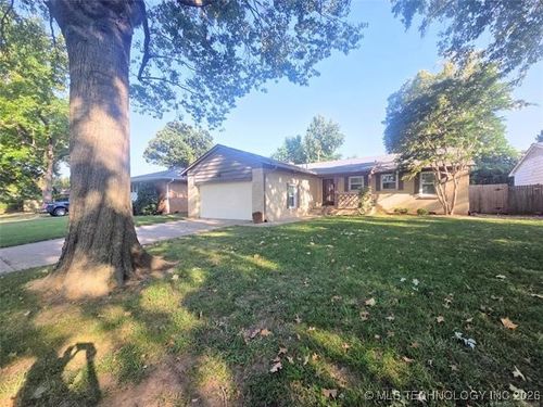 1521 60th St, Tulsa, OK, 74105-8009 | Card Image