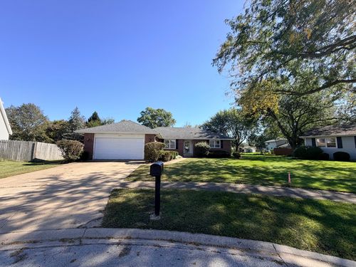 690 Vicksburg Ct, Bourbonnais, IL, 60914-1254 | Card Image