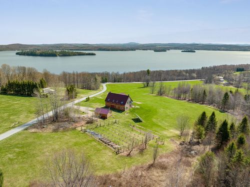 145 Jeffries Rd, Newport Ctr, VT, 05857-9900 | Card Image