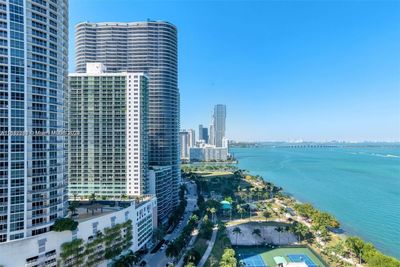 A-2248 - 1717 N Bayshore Dr, Condo with 1 bedrooms, 1 bathrooms and null parking in Miami FL | Image 1