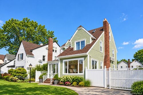 29-35 162nd St, Flushing, NY, 11358 | Card Image
