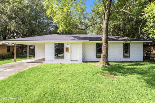 129 Lindsey Cir, Carencro, LA, 70520-5530 | Card Image