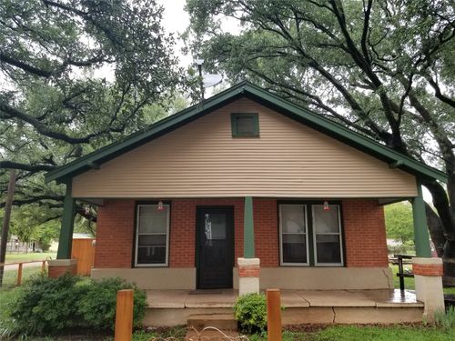 542 Elm St, Buffalo Gap, TX, 79508-2146 | Card Image