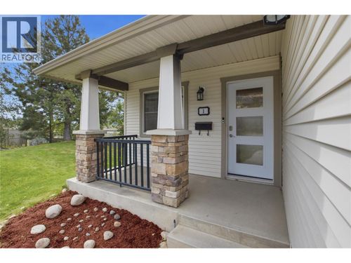 1-1940 Hillside Dr, Kamloops, BC, V2E2T3 | Card Image