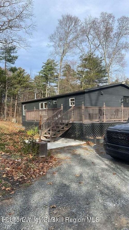 690 Green Dr, ATHENS, NY, 12015 | Card Image