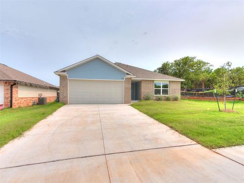814 Twin Lakes Drive, Noble, OK, 73068 | Card Image