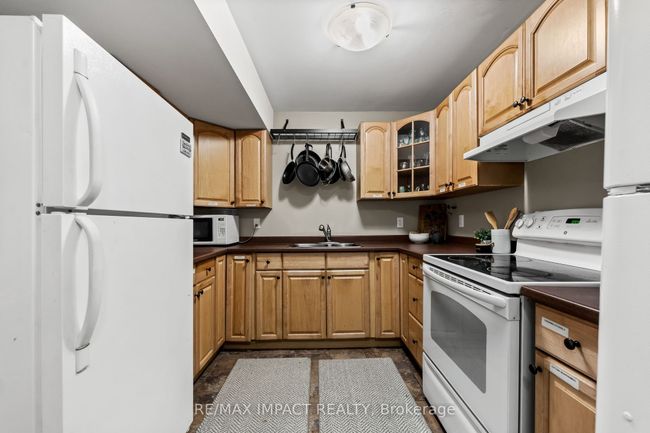 1158 Weller St, House other with 6 bedrooms, 2 bathrooms and 4 parking in Peterborough ON | Image 28