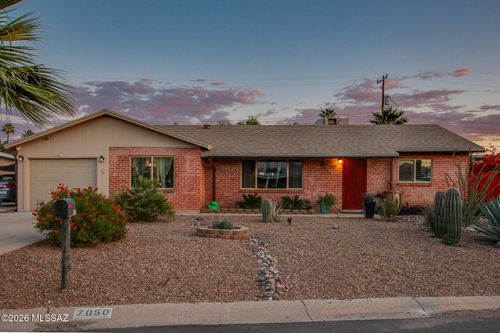 7050 E Calle Canis, Tucson, AZ, 85710-5423 | Card Image
