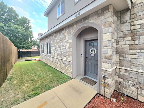 1201 Summerset Ln, Burleson, TX, 76028-2951 | Card Image