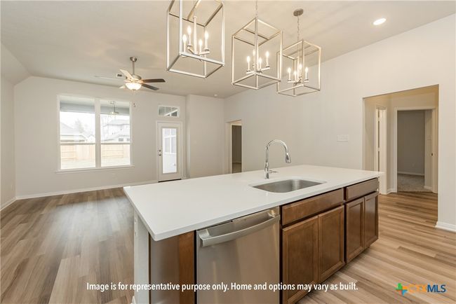 6210 Mcgregor Loop, House other with 3 bedrooms, 2 bathrooms and null parking in Killeen TX | Image 4