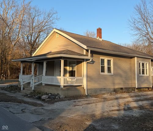 329 Avon Ave, Plainfield, IN, 46168-1105 | Card Image