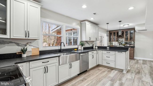 6008 Chapman Rd, House other with 4 bedrooms, 4 bathrooms and null parking in LORTON VA | Image 9