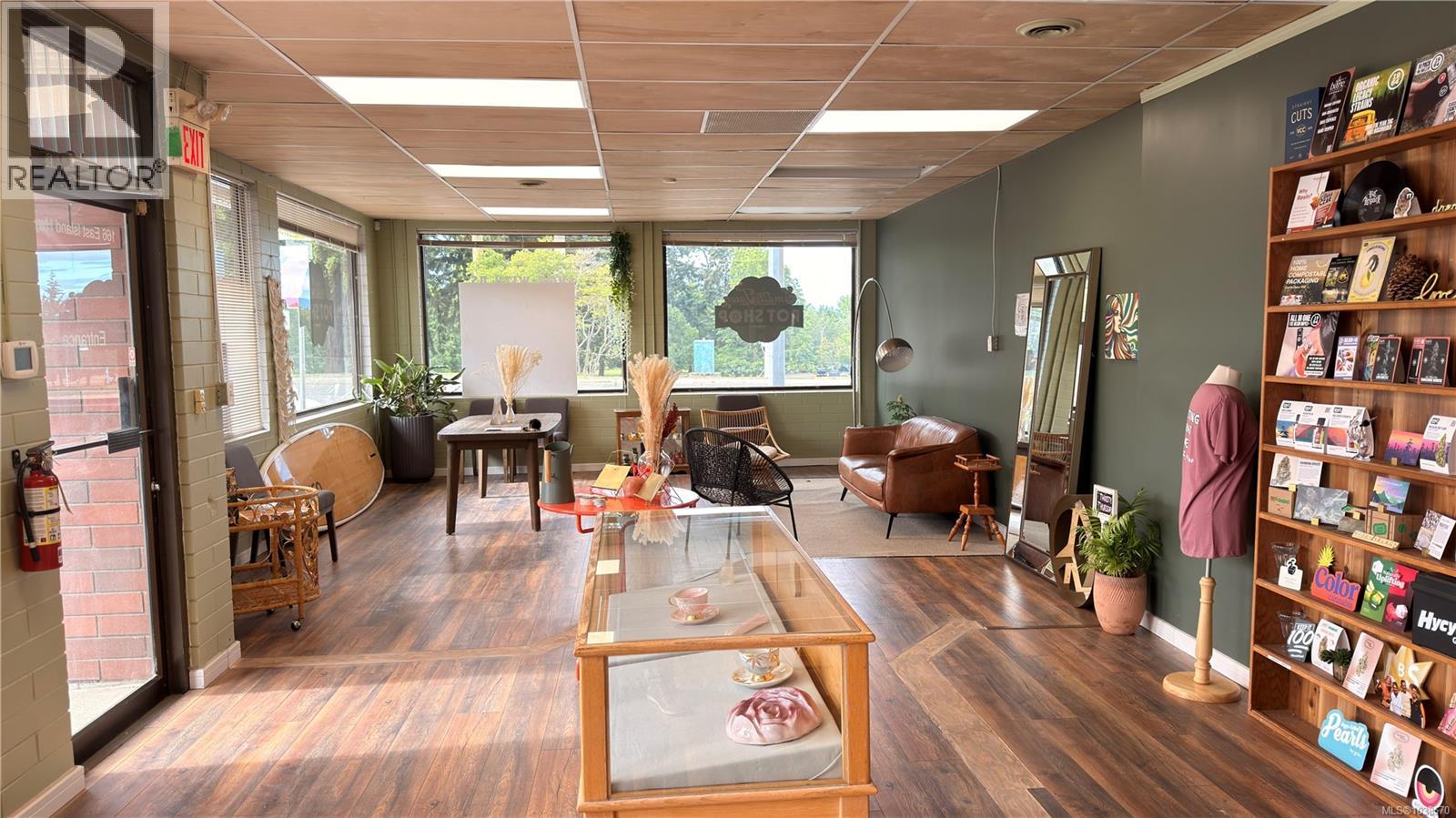 Commercial Lease in Parksville