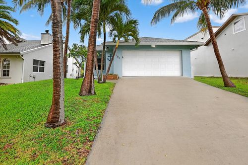 731 Ne 8th Ave, Boynton Beach, FL, 33435-3207 | Card Image