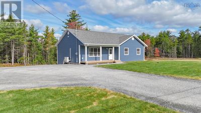 785 Pine Grove Rd, House other with 3 bedrooms, 2 bathrooms and null parking in Blockhouse NS | Image 1