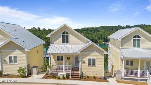 a-207 Deer Hill Ln, La Follette, TN, 37766-6671 | Card Image