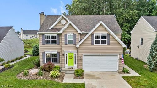 33269 Canterbury Rd, Avon Lake, OH, 44012-3147 | Card Image