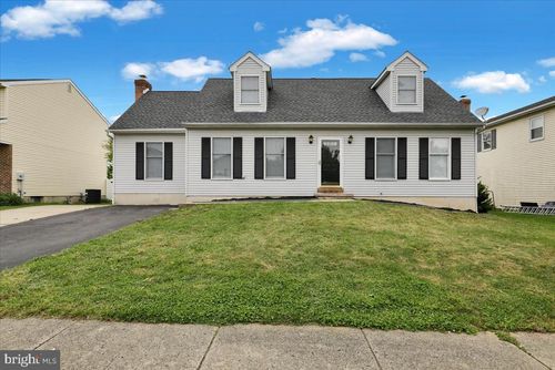 1311 Fredrick Blvd, READING, PA, 19605-1162 | Card Image