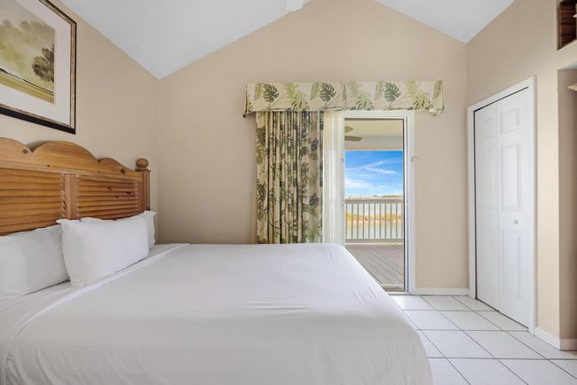 2104 Marina Villas Dr, Condo with 2 bedrooms, 3 bathrooms and null parking in Duck Key FL | Image 21
