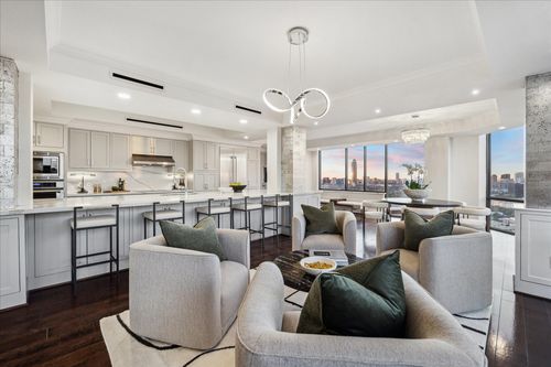 ph-29c-15 Greenway Plz, Houston, TX, 77046-1500 | Card Image