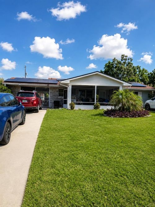 811 Hillside Ave, LAKE WALES, FL, 33853-3451 | Card Image