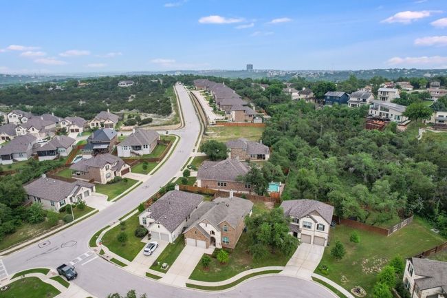 7105 Windthorst Cv, House other with 4 bedrooms, 3 bathrooms and 4 parking in Austin TX | Image 22