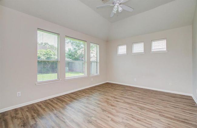 3410 Walden Creek Ln, House other with 3 bedrooms, 3 bathrooms and 2 parking in Pearland TX | Image 34