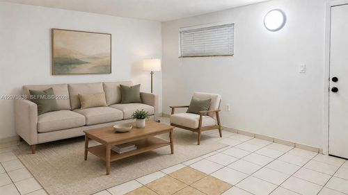 207-777 Sw 9th Ave, Miami, FL, 33130-3284 | Card Image