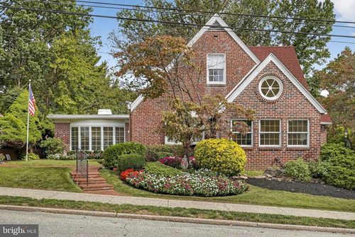 600 Seville St, PHILADELPHIA, PA, 19128-2713 | Card Image