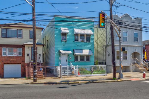 404 Danforth Ave, Jersey City, NJ, 07305-1922 | Card Image