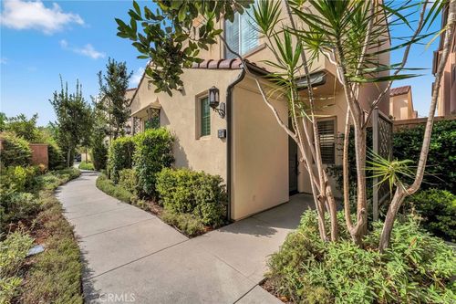 107 Messenger, Irvine, CA, 92618-1335 | Card Image