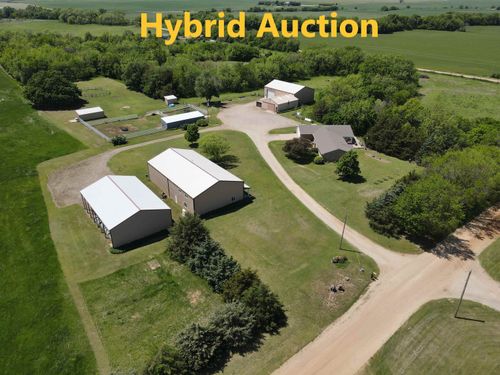 9505 W Healy Rd, Brookville, KS, 67425-9724 | Card Image