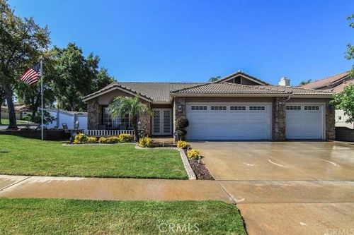 730 Black Oak Cir, Corona, CA, 92881 | Card Image