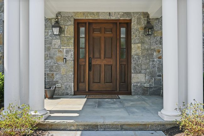 33 Cliffdale Rd, House other with 5 bedrooms, 5 bathrooms and null parking in Greenwich CT | Image 4
