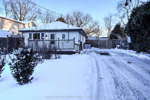 20 Maccauley St, Kingston, ON, K7K2V5 | Card Image