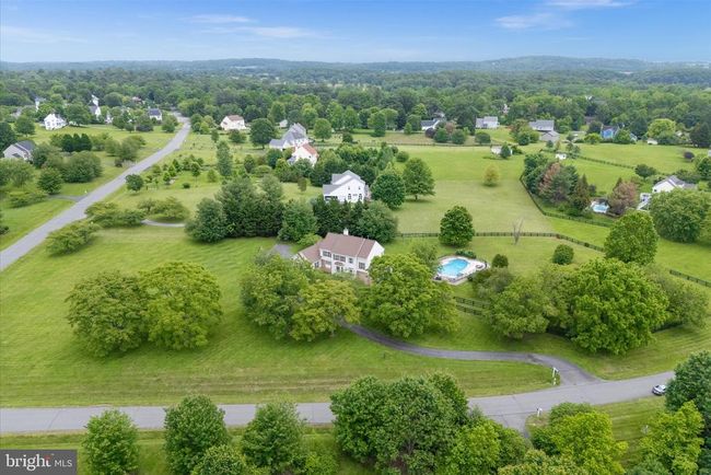 17760 Julie Ann Ct, House other with 4 bedrooms, 4 bathrooms and null parking in HAMILTON VA | Image 85