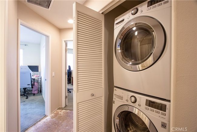 8420 E Tioga Way, Townhouse with 3 bedrooms, 3 bathrooms and 2 parking in Anaheim CA | Image 15